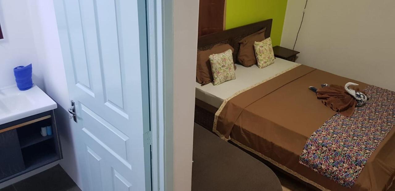 เลอโบวัลลอน บี แอนด์ บี Bed & Breakfast มาเฮบอร์ก ภายนอก รูปภาพ