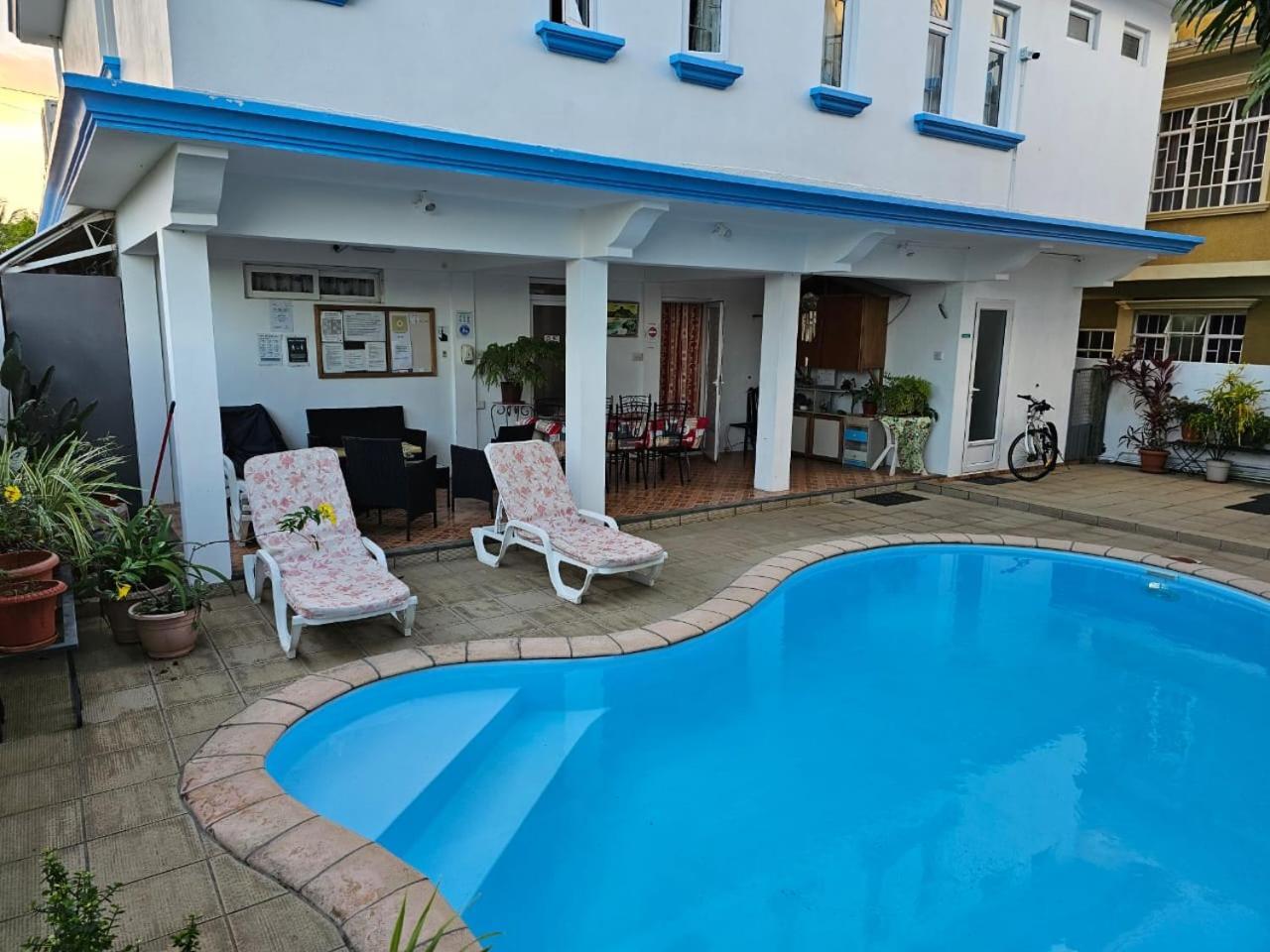 เลอโบวัลลอน บี แอนด์ บี Bed & Breakfast มาเฮบอร์ก ภายนอก รูปภาพ