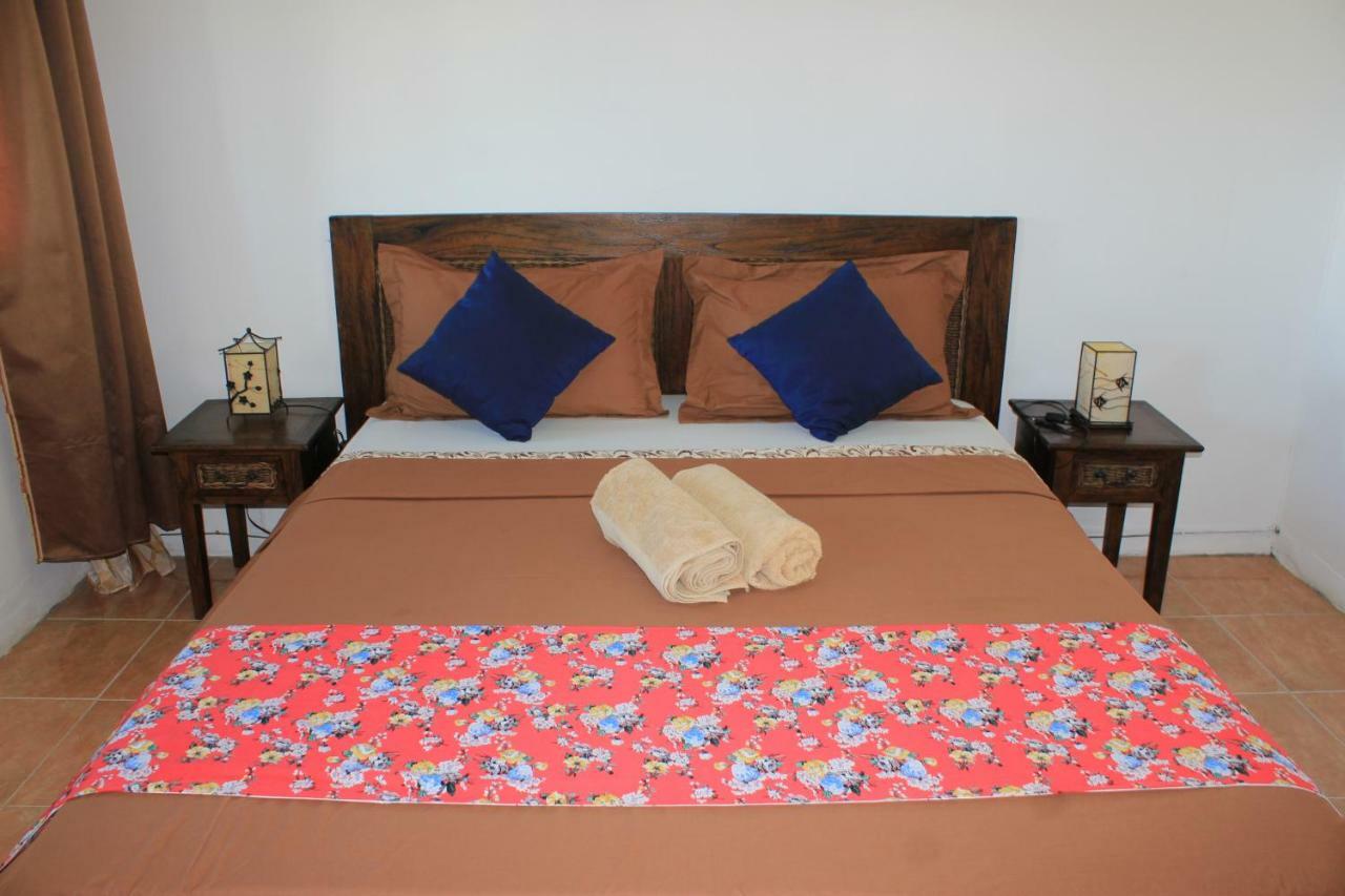 เลอโบวัลลอน บี แอนด์ บี Bed & Breakfast มาเฮบอร์ก ภายนอก รูปภาพ