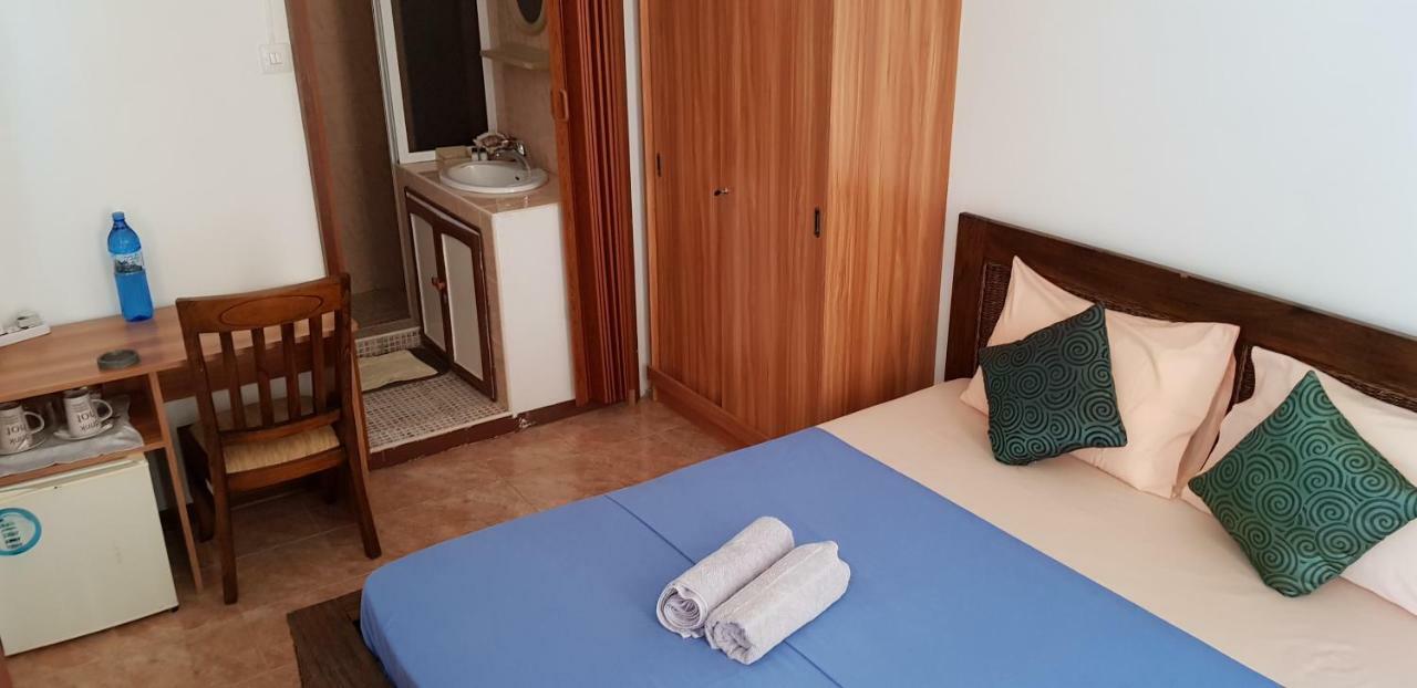 เลอโบวัลลอน บี แอนด์ บี Bed & Breakfast มาเฮบอร์ก ภายนอก รูปภาพ